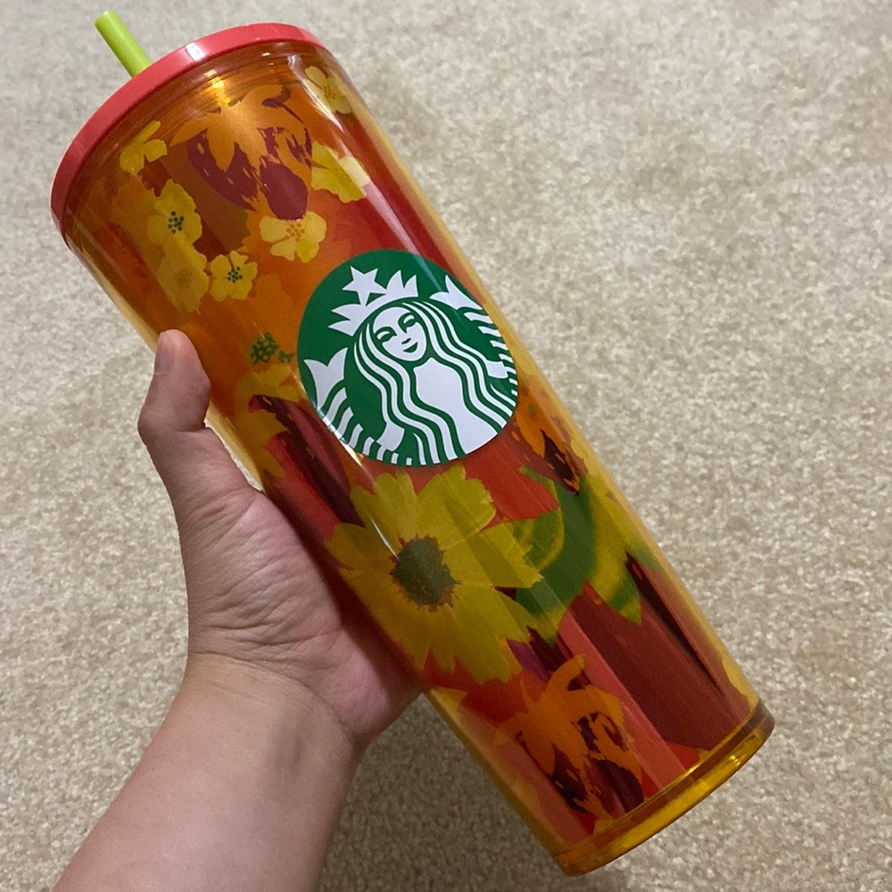 Strawberry Floral Starbucks Venti Cup - Fall 2022 Released